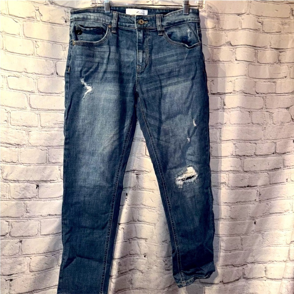 KanCan Distressed Jeans Women’s Size 28 Mid Rise Med Wash Blue Denim Straight